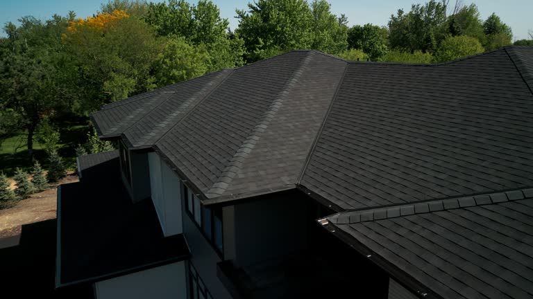 Best Roof Inspection  in Willoughby, OH